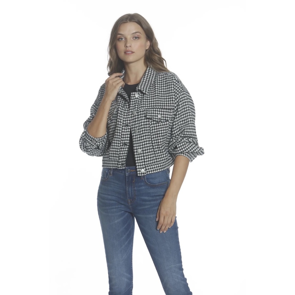 Vigoss Houndstooth Cropped Jacket
